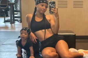 Halle Bailey e o filho