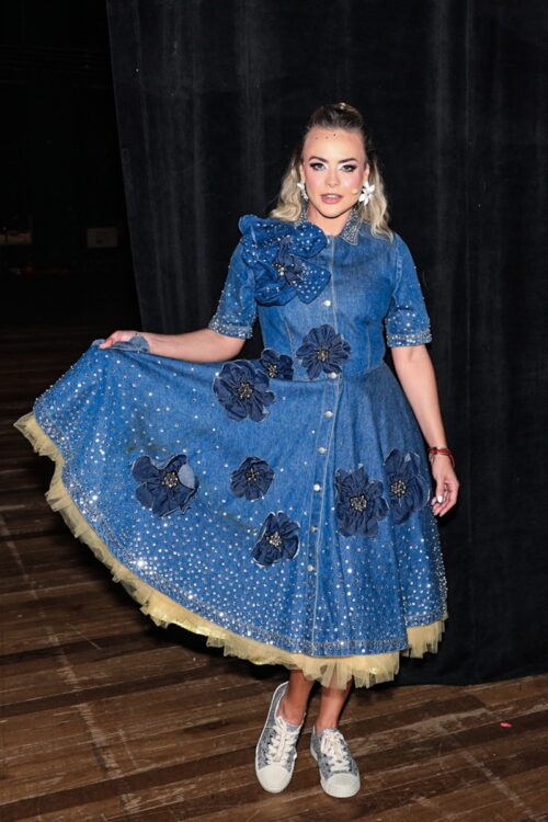 "Juliana Silveira Canta Floribella" 