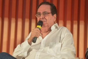 benedito ruy barbosa dando entrevista sobre velho chico