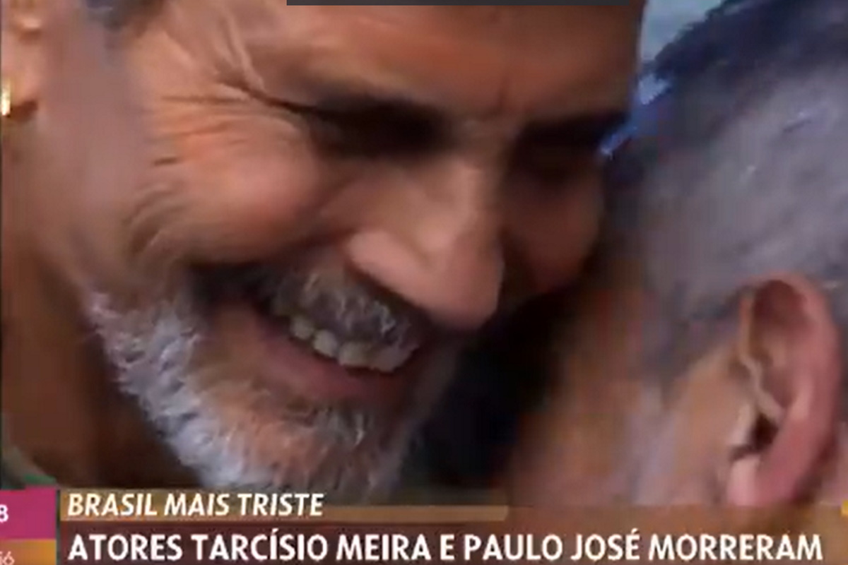 Tarcisio Meira abraca Paulo Jose