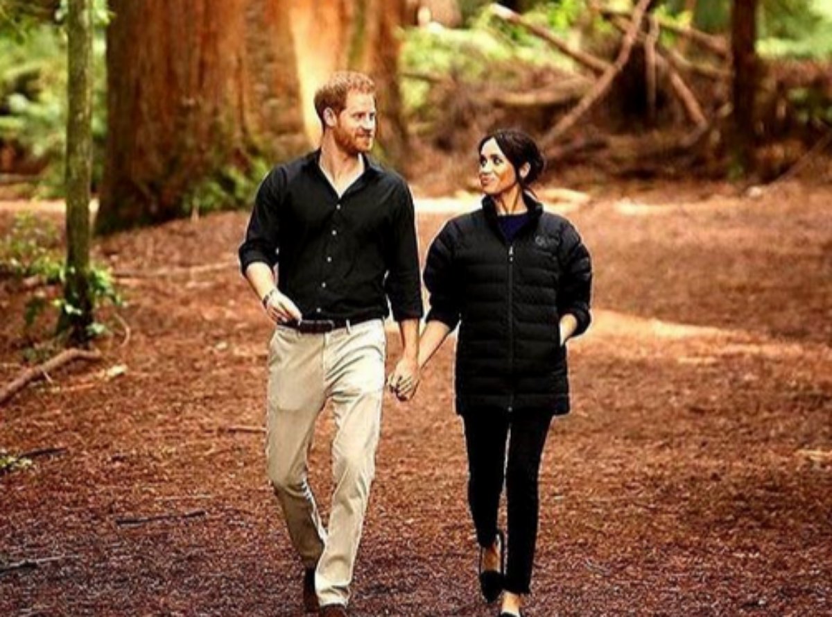 Príncipe Harry e Meghan Markle caminham em parque nacional da Nova Zelândia