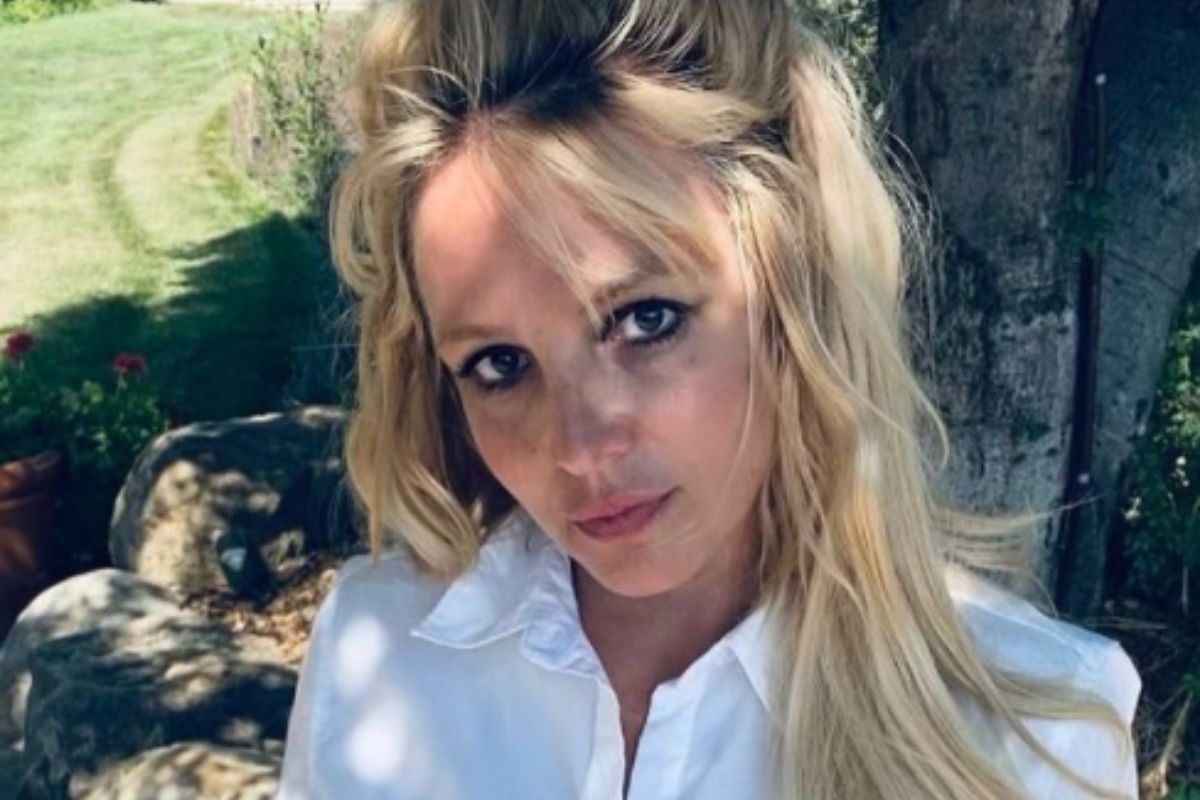 Britney Spears de branco