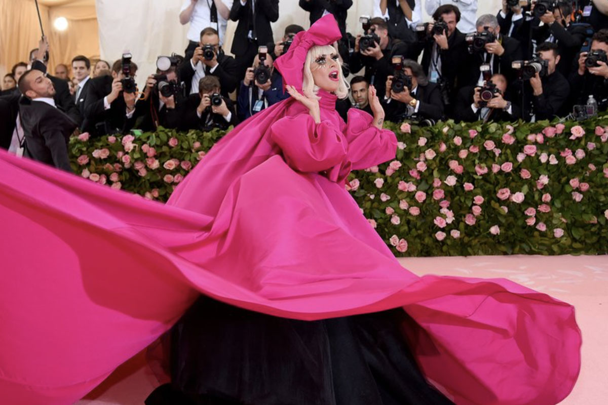 Lady Gaga como anfitriã do Met Gala 2019