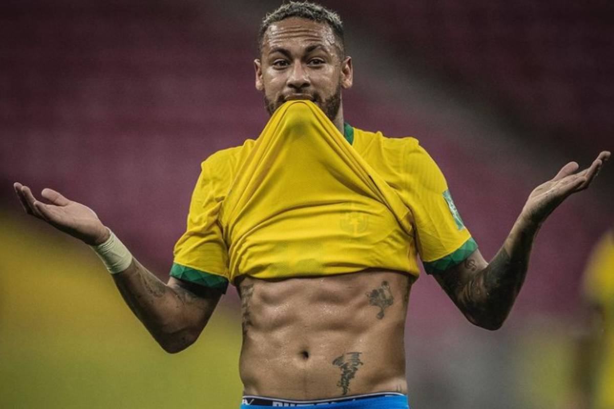 neymar-jr-mostrando-a-barriga