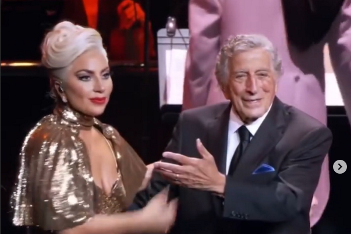 Lady Gaga e Tony Bennett no palco