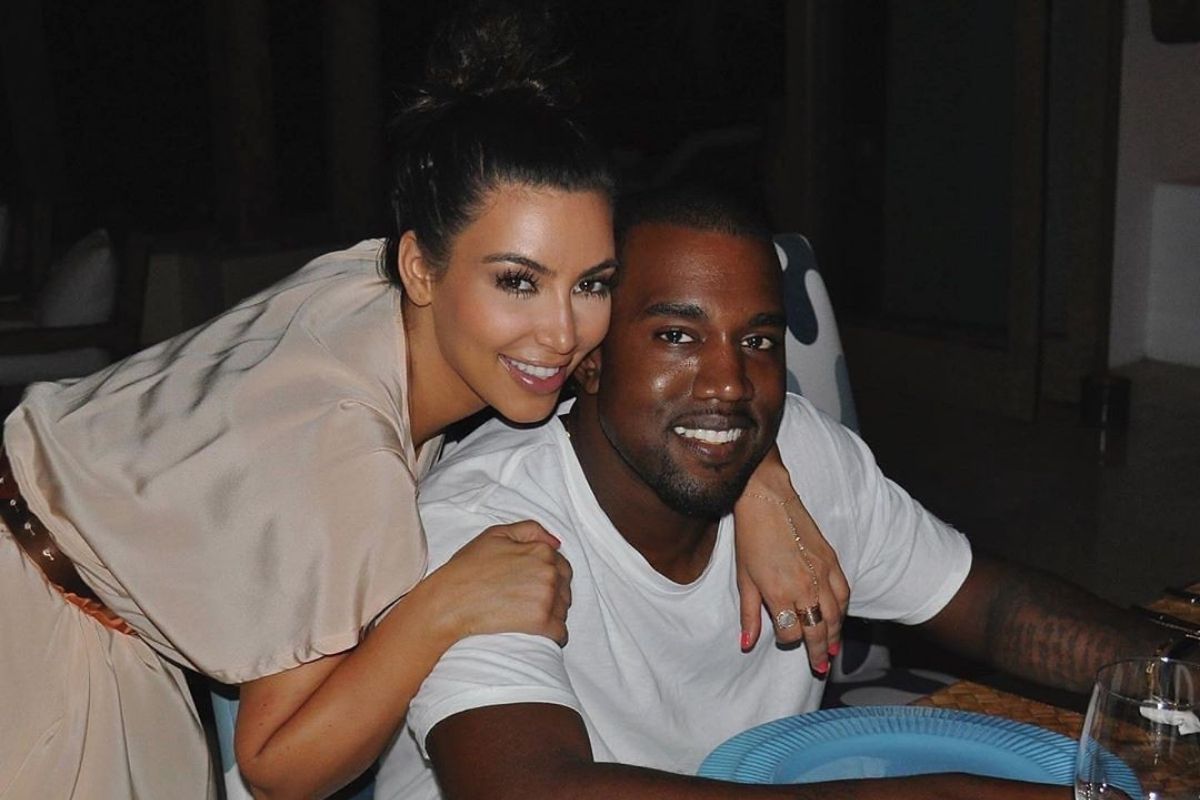 Kim Kardashian e Kanye West juntos em foto antiga