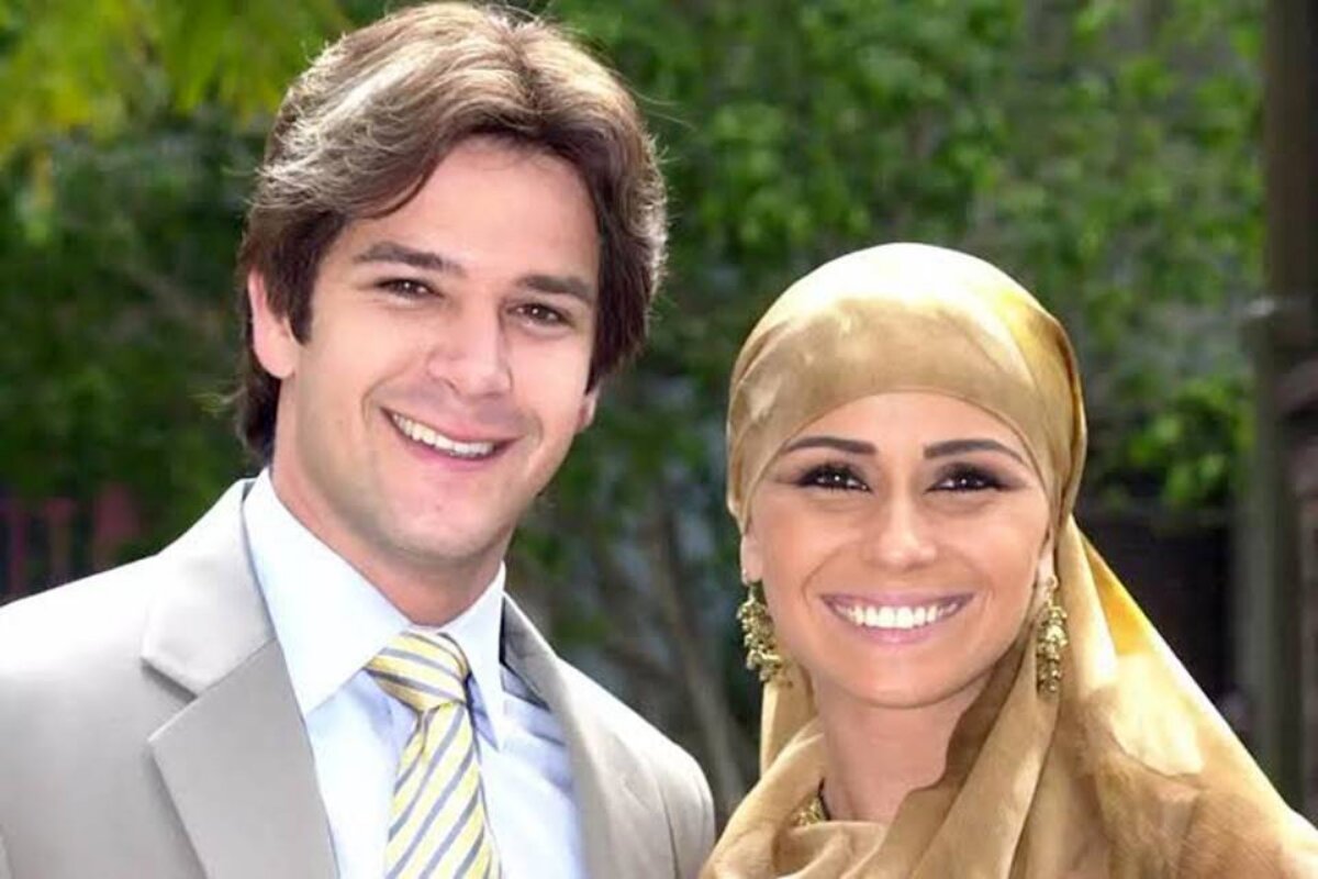 Murilo Benício e Giovanna Antonelli como Lucas e Jade em O Clone