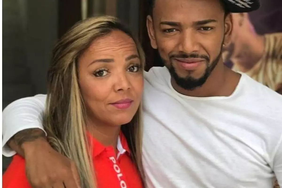 Roseli Viana e o filho, Nego do Borel