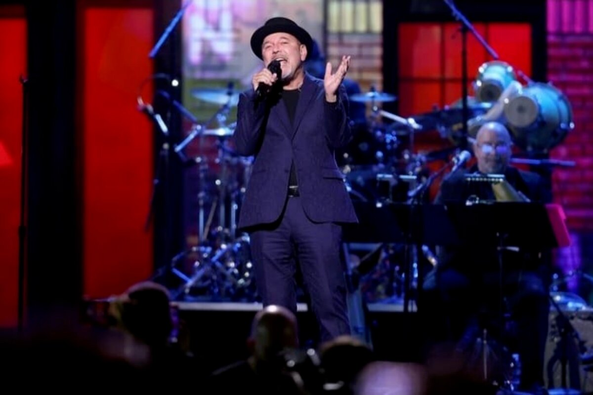Rubén Blades homenageado no Grammy Latino