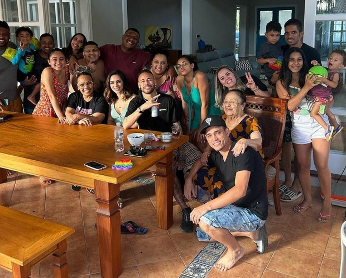 Neymar com a familia