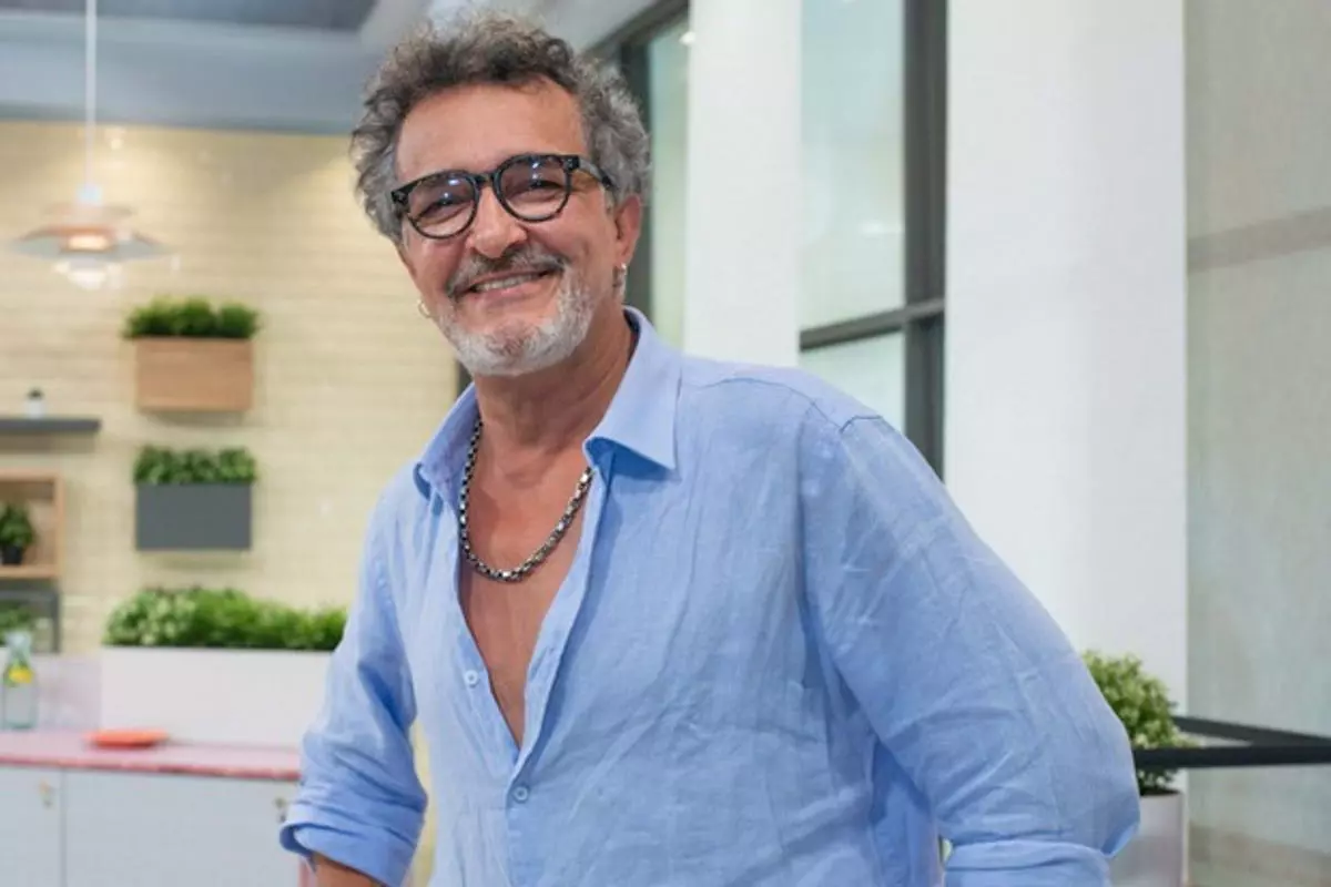 Rogerio Samora em estuido portugues
