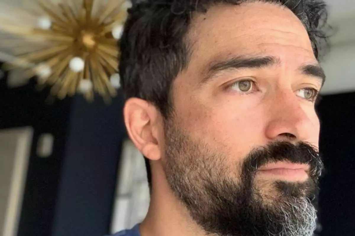Alfonso Herrera cobra empresas em discurso inesperado
