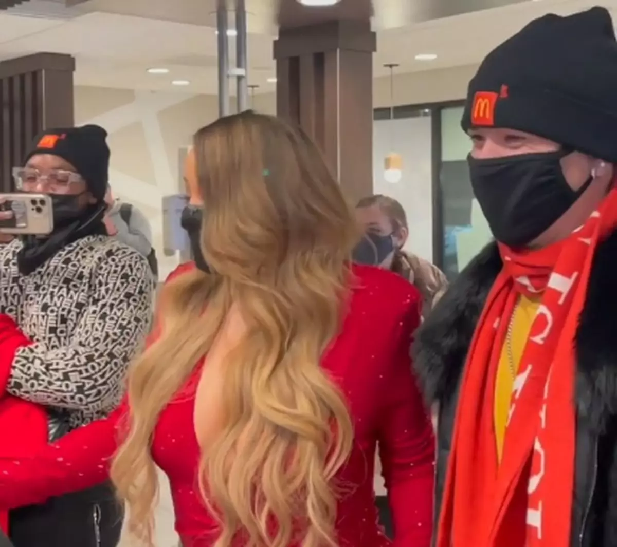 Mariah Carey de compras com Bryan Tanaka