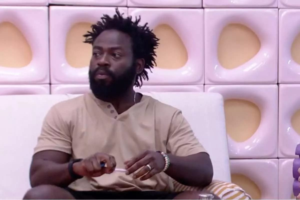 Após ouvir que é 'duas caras' e que 'esconde o jogo' por parceiras do BBB22, Douglas Silva reforça que está decepcionado com Jessilane
