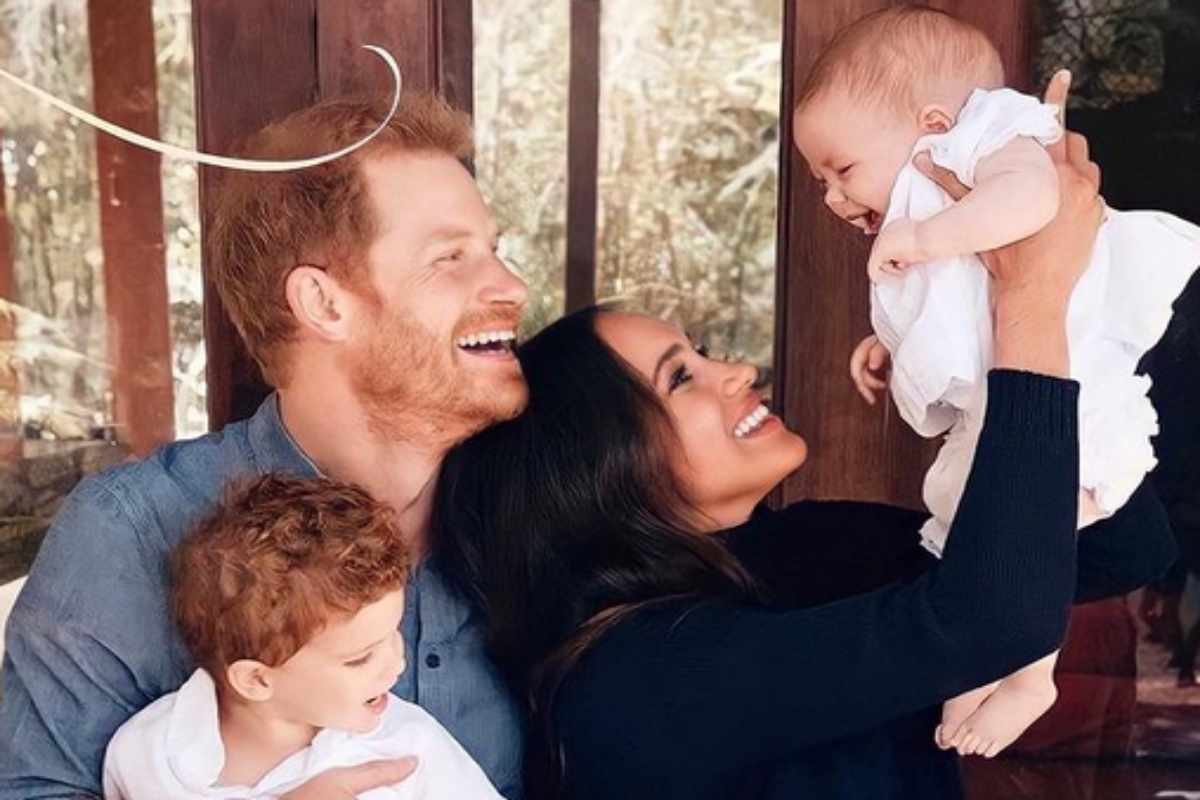 Príncipe Harry com os filhos e Meghan