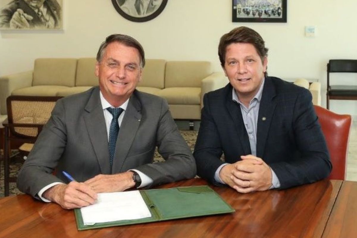 Mario Frias com Bolsonaro