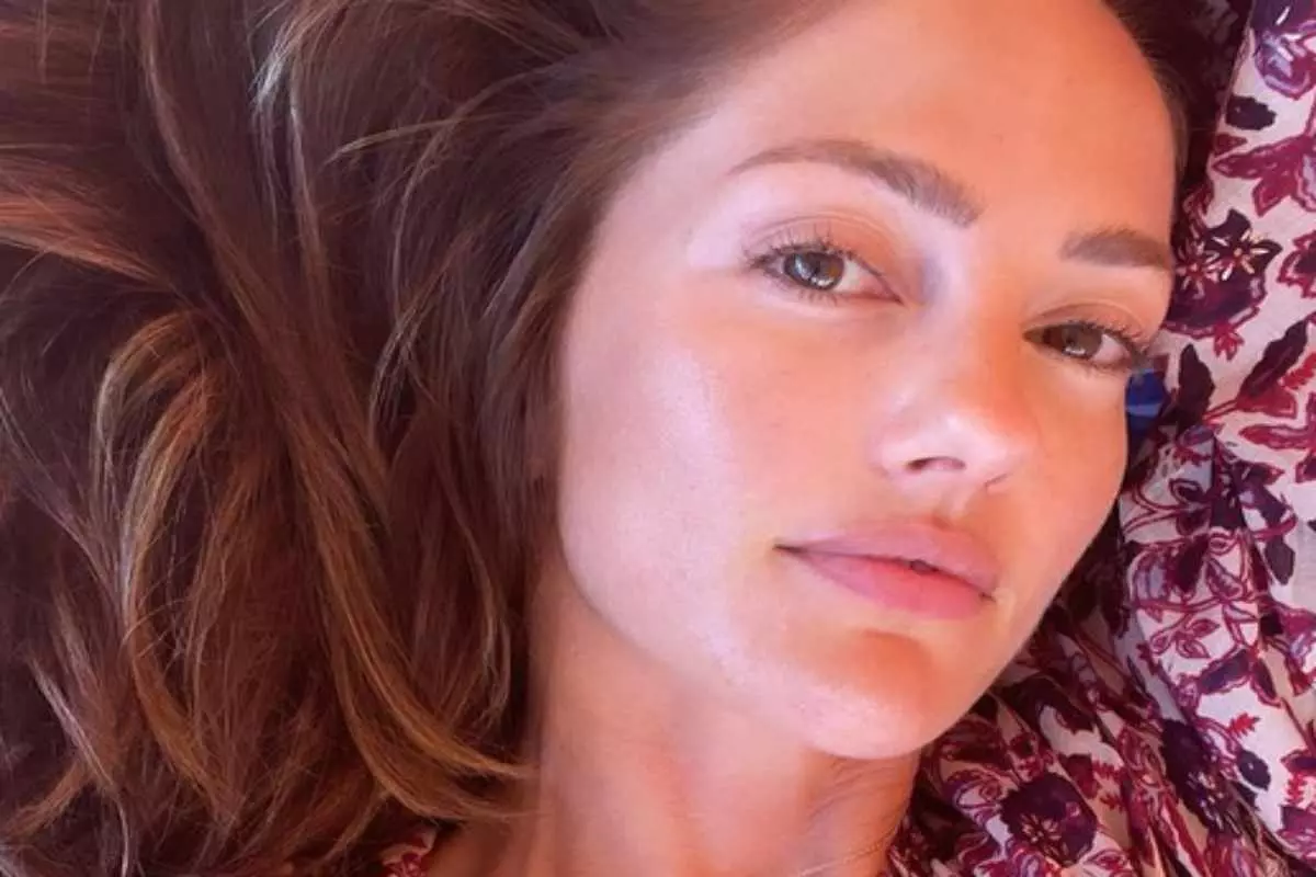 Minka Kelly não aceitou ficar nua na série 