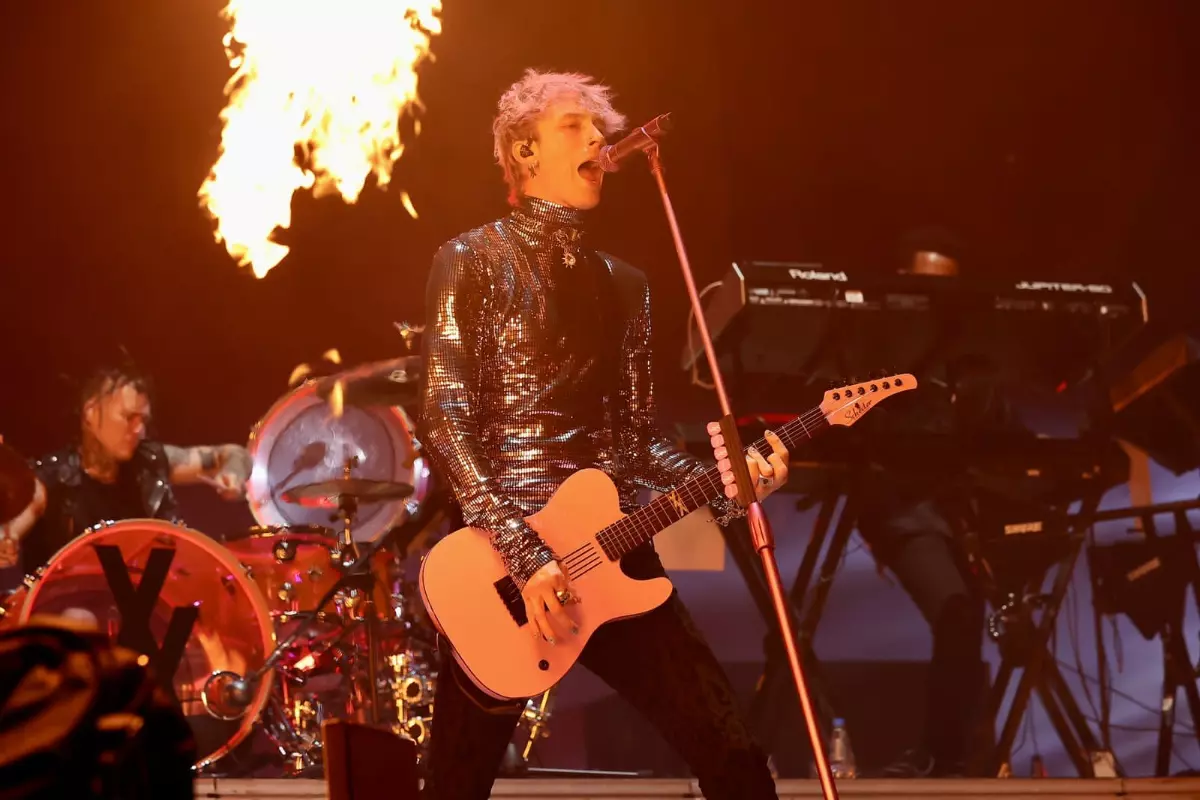 MACHINE GUN KELLY