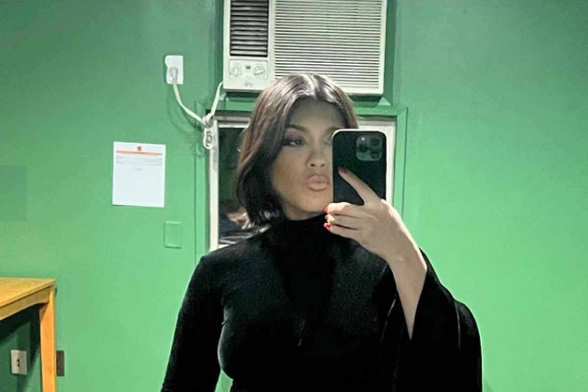Kourtney Kardashian, selfie beijo