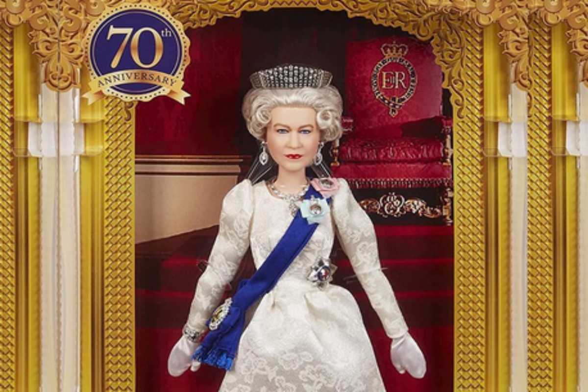 Boneca da Rainha Elizabeth II