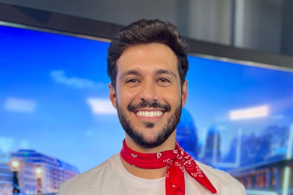 Rodrigo Mussi sorrindo