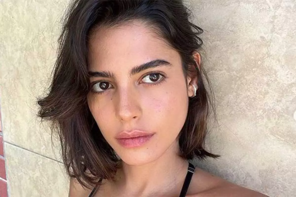 Selfie da atriz Julia Dalavia