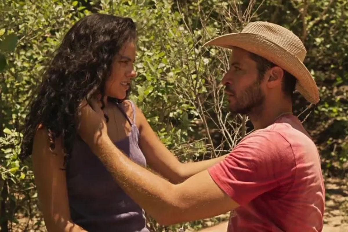 Muda (Bella Campos) e Levi (Leandro Lima) em Pantanal