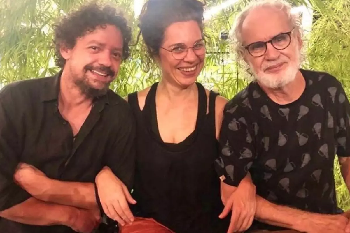 Isabel Teixeira diz nunca ter vivido com o pai e o irmão: 