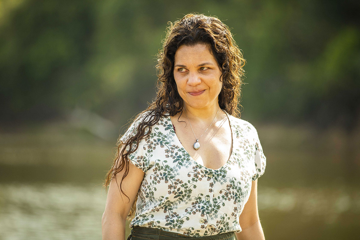 Maria Bruaca (Isabel Teixeira) em Pantanal