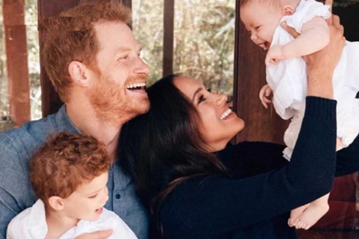 Príncipe Harry, Meghan Markle com os filhos