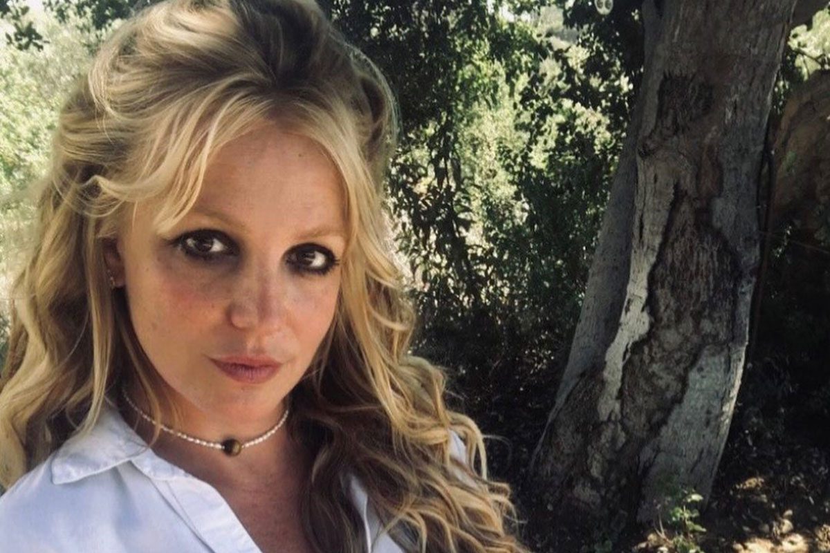 Britney Spears postou foto peladona nas redes