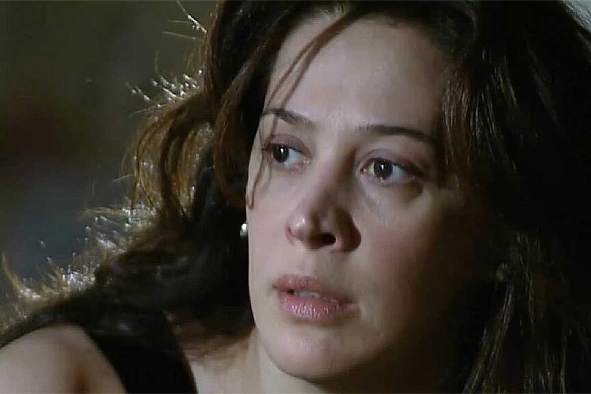 Donatela (Claudia Raia) com cara de susto em "A Favorita"