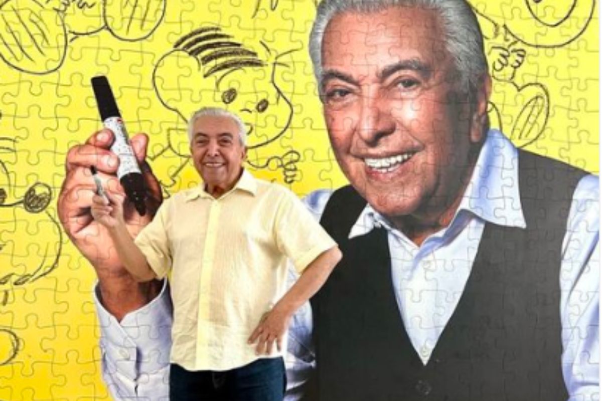 Mauricio de Souza em quadro com sua obra
