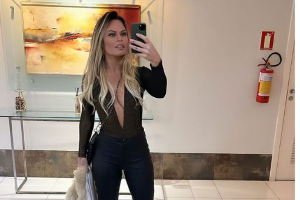 Nat Lia Casassola Treina Nua Veja Fotos Ofuxico