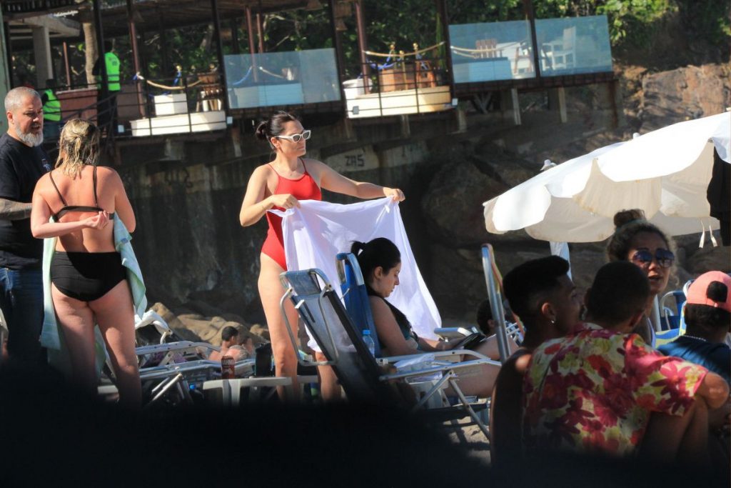 Jessie J curte Praia no Rio