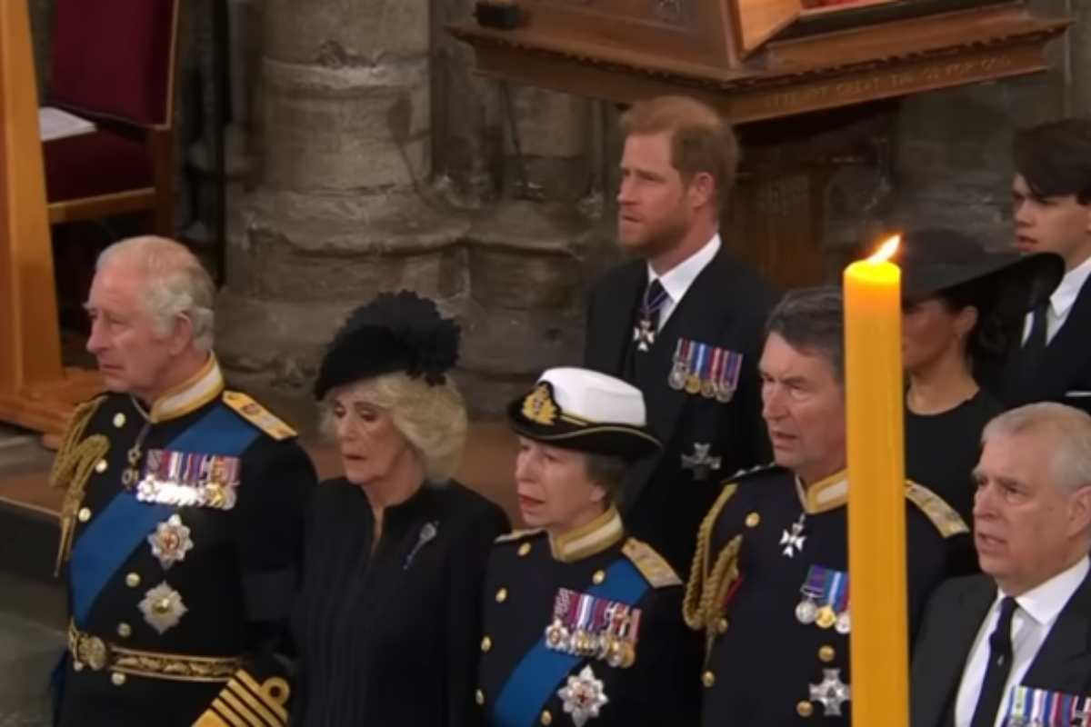 Príncipe Harry, Rei Charles III no funeral