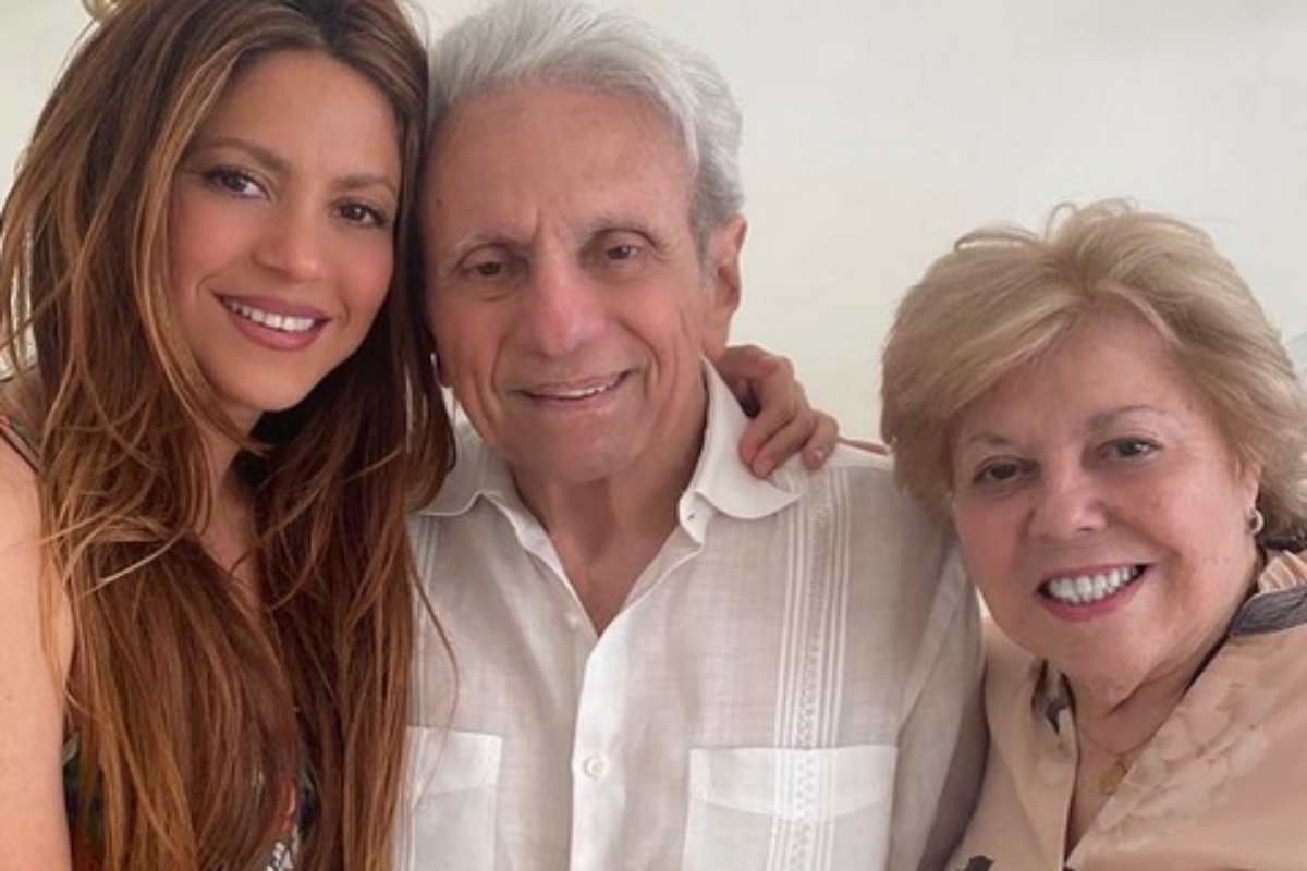 Shakira com os pais