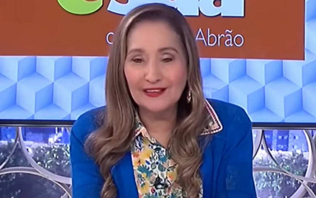 Sonia Abrao na bancada do A Tarde e sua