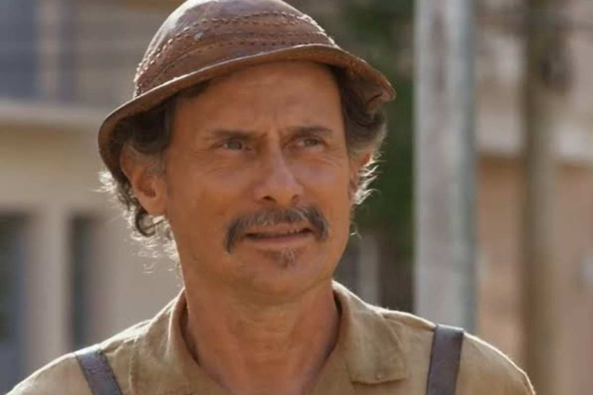 Enrique Diaz como Timbó em 'Mar do Sertão'
