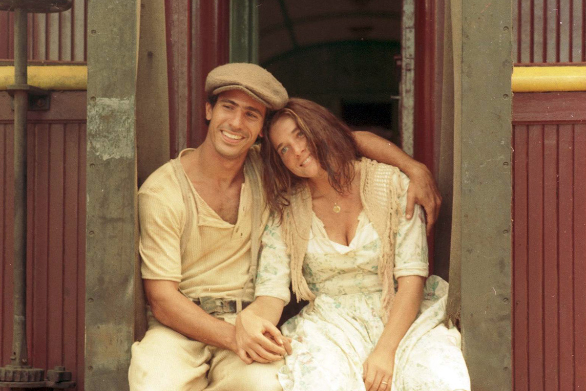 Enrico (Leonardo Bricio) e Giovanna (Letícia Spiller) em O Rei do Gado