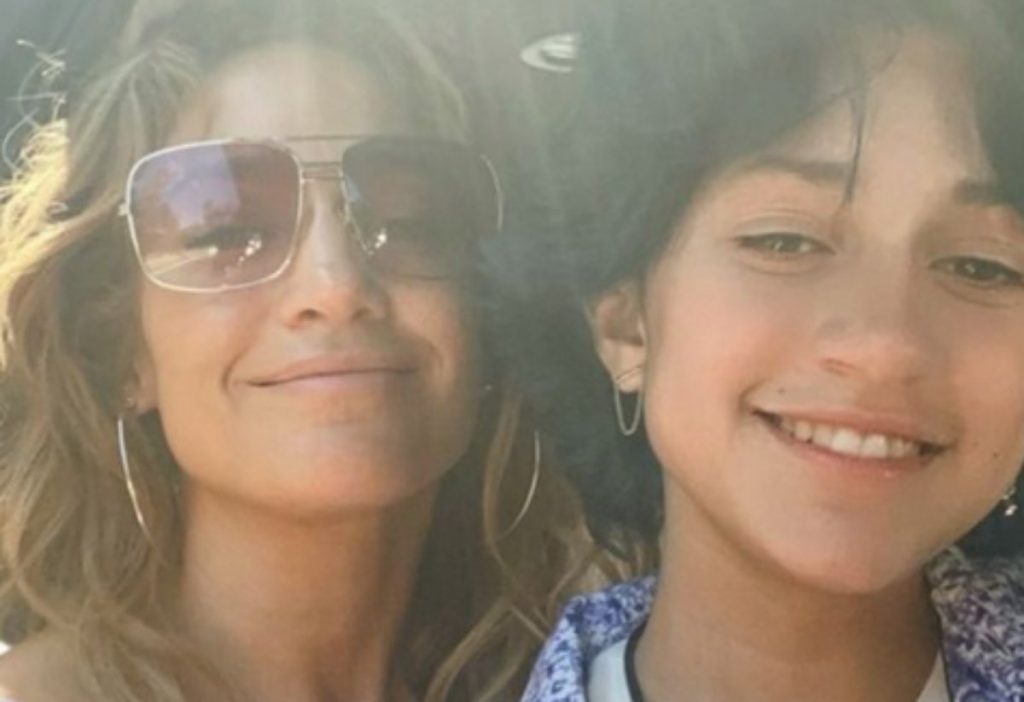 Jennifer Lopez e a filha Emme