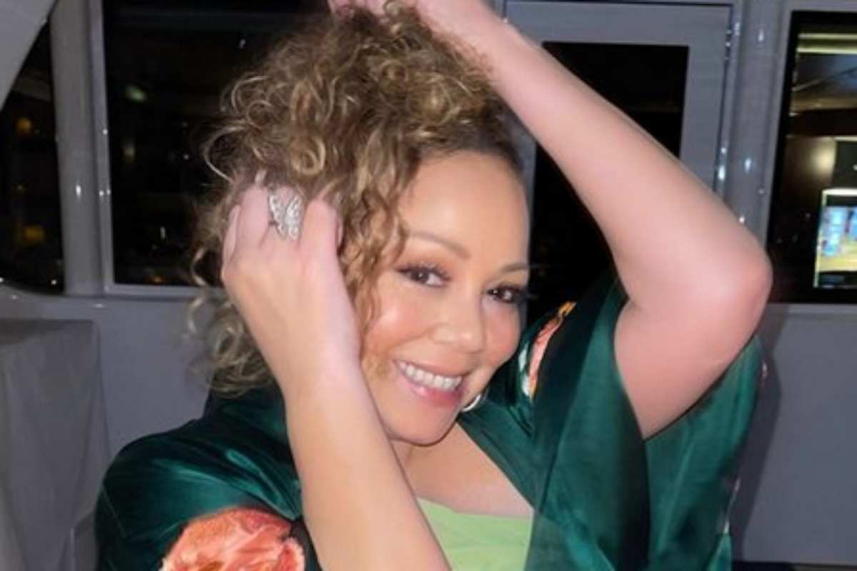 Mariah Carey fazendo pose