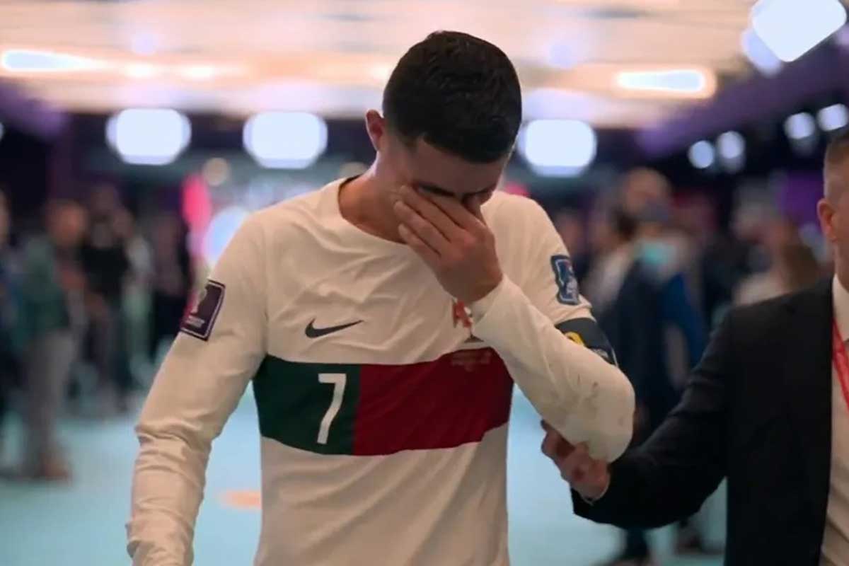 Cristiano Ronaldo chora após derrota de Portugal