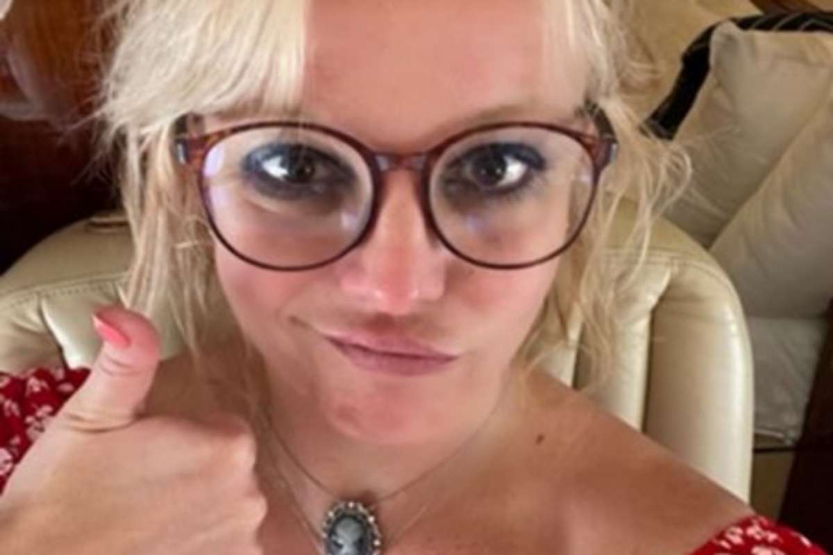Britney Spears de óculos