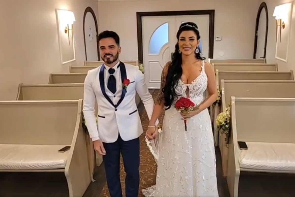 Jenny Miranda e Fabio Gontijo se casando em Las Vegas