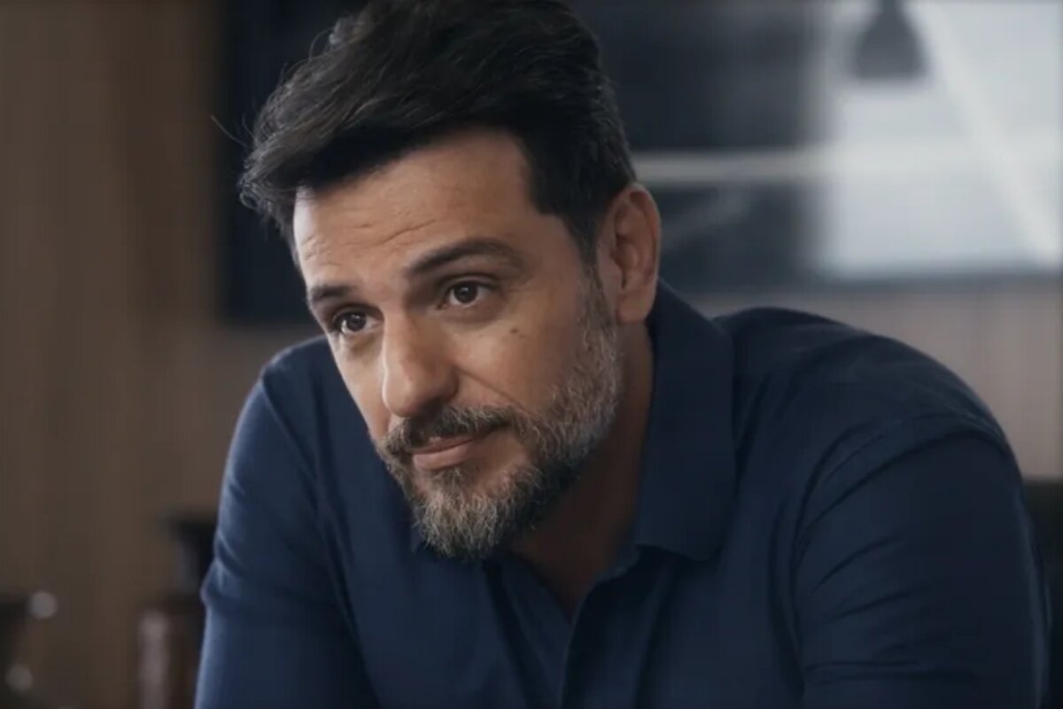 Moretti (Rodrigo Lombardi) em cena de 'Travessia'