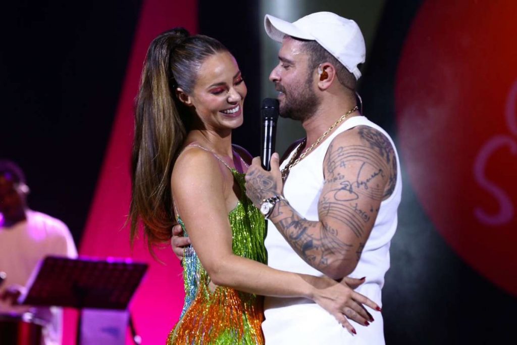 Paolla Oliveira e Diogo Nogueira em show no Rio