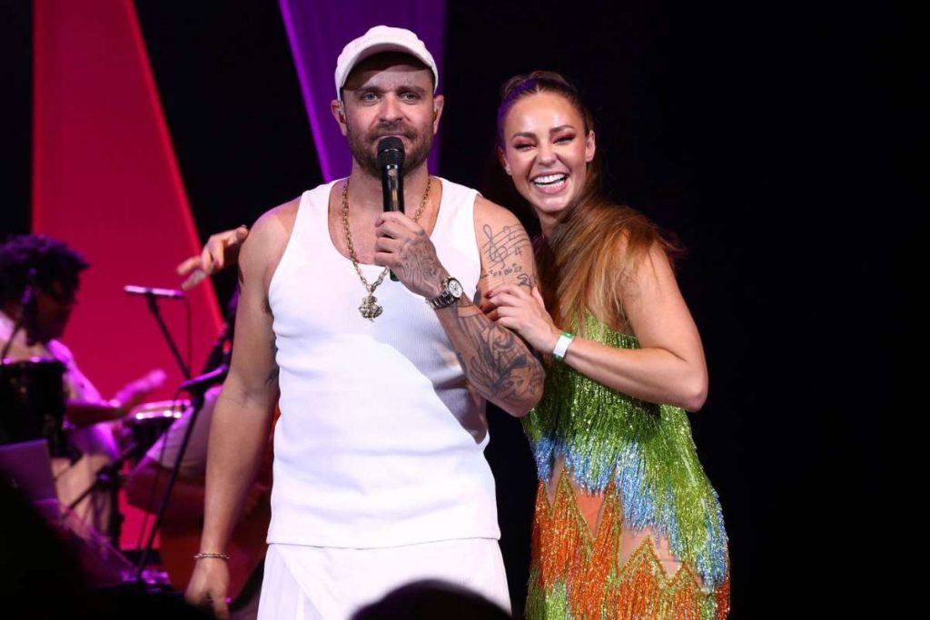 Paolla Oliveira e Diogo Nogueira em show no Rio