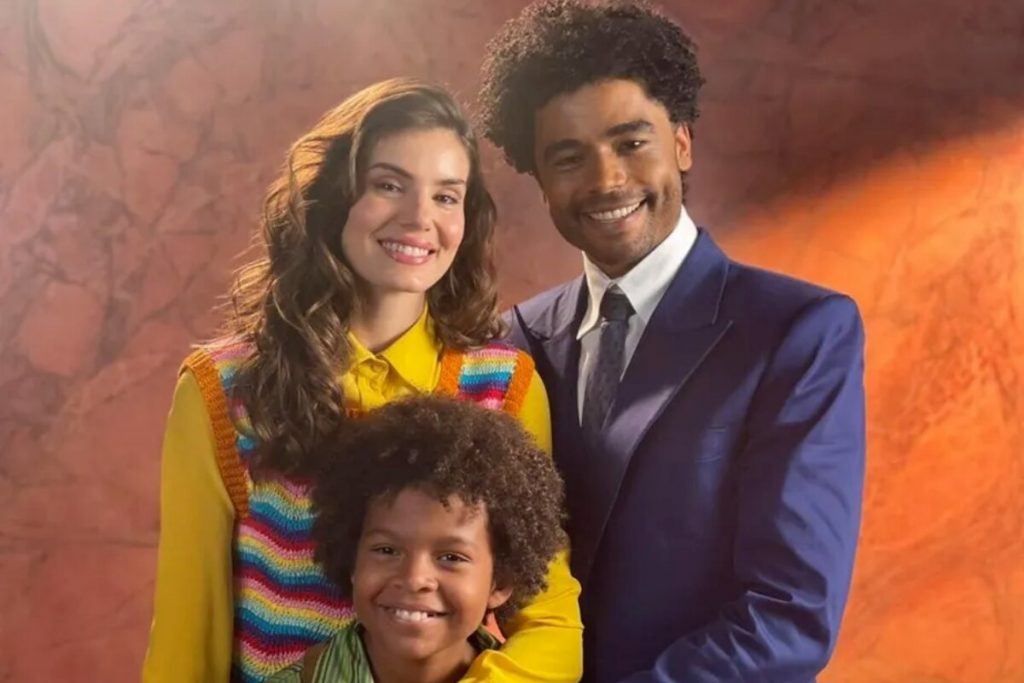 Camila Queiroz, Levi Asaf e Diogo Almeida em 'Amor Perfeito'