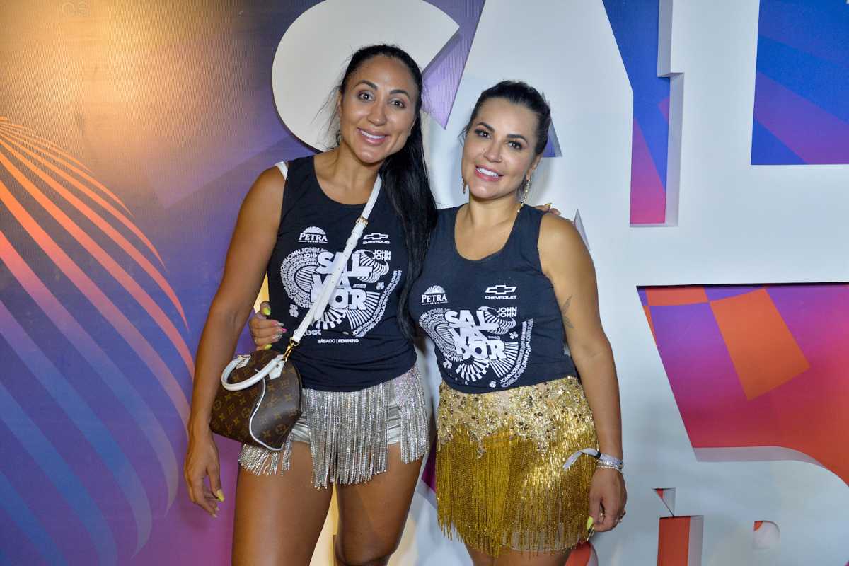 Deolane tietada por fãs no terceiro dia do Carnaval de Salvador